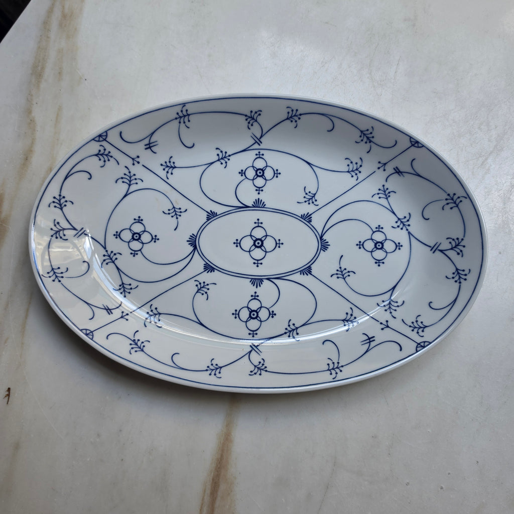 Ovale Servierplatte - Servierschale – Form Marienbad "Ingres Weiß" Zwiebelmuster-Dekor