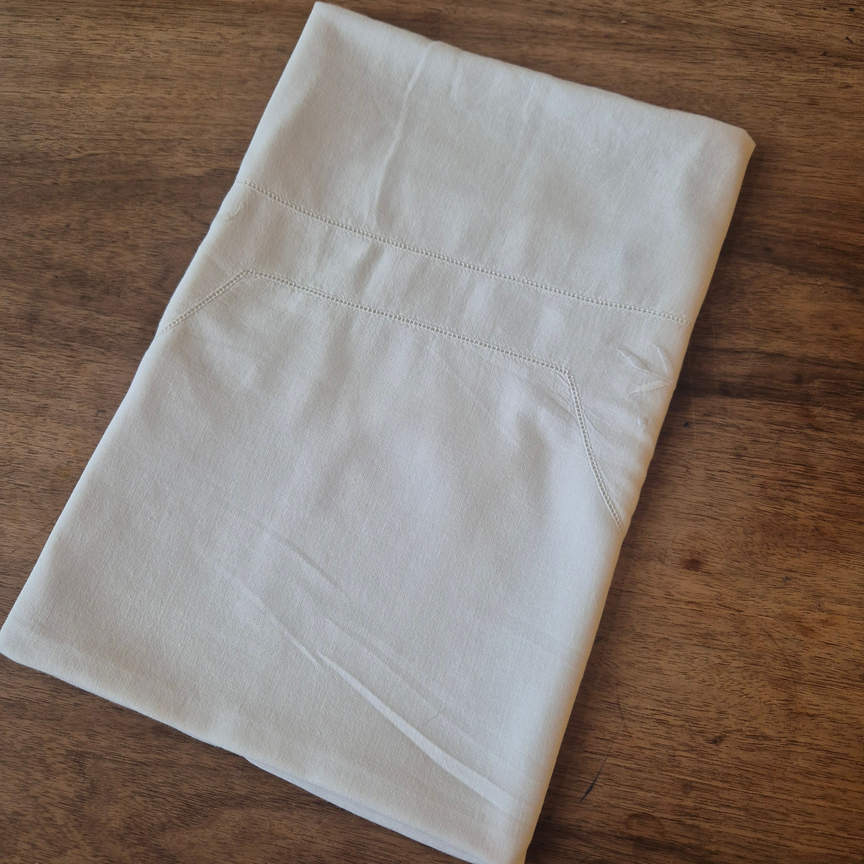 Antiker Kopfkissenbezug mit zarter Stickerei 76x78cm Baumwolle Monogramm A.S.