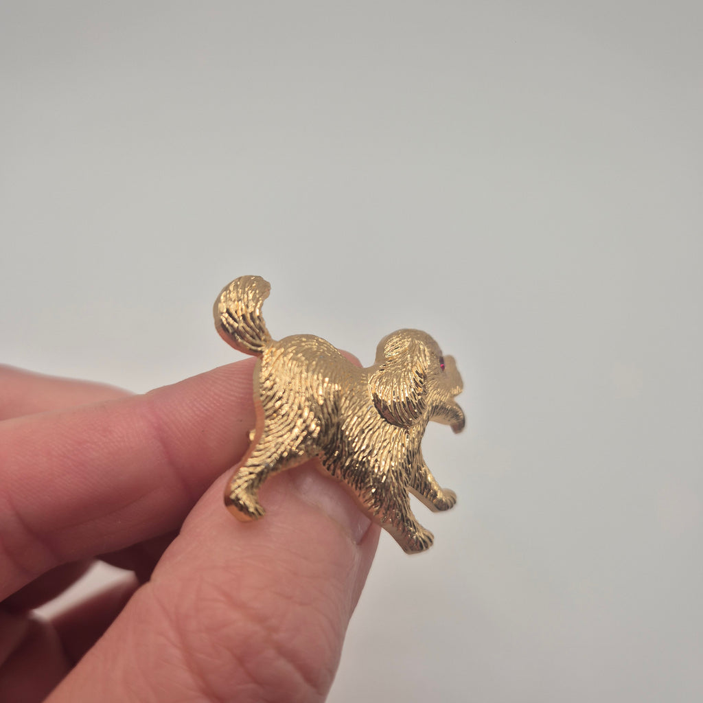 Goldige Vintage Hundebrosche – Verspielter Dackel/Welpe mit funkelndem Auge