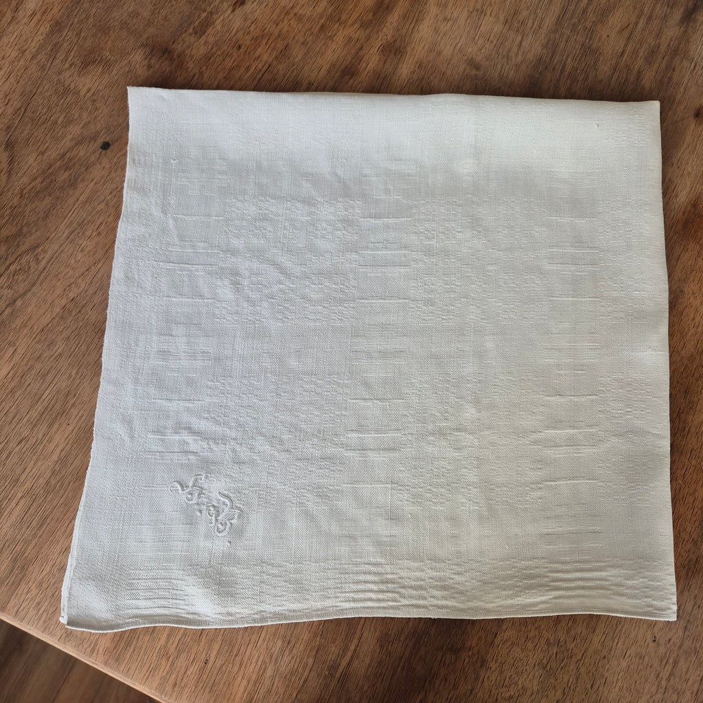 Antike Jugendstil Serviette Leinen Baumwolle Monogramm weiß 74x 79cm Monogram H.B.