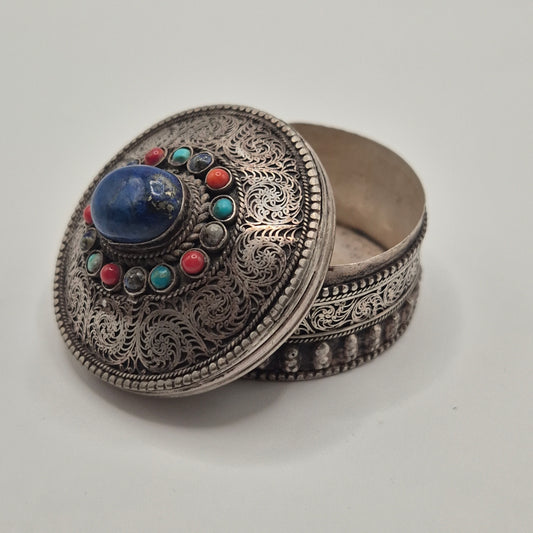 Kleine Vintage Pillendose Schmuckschatulle