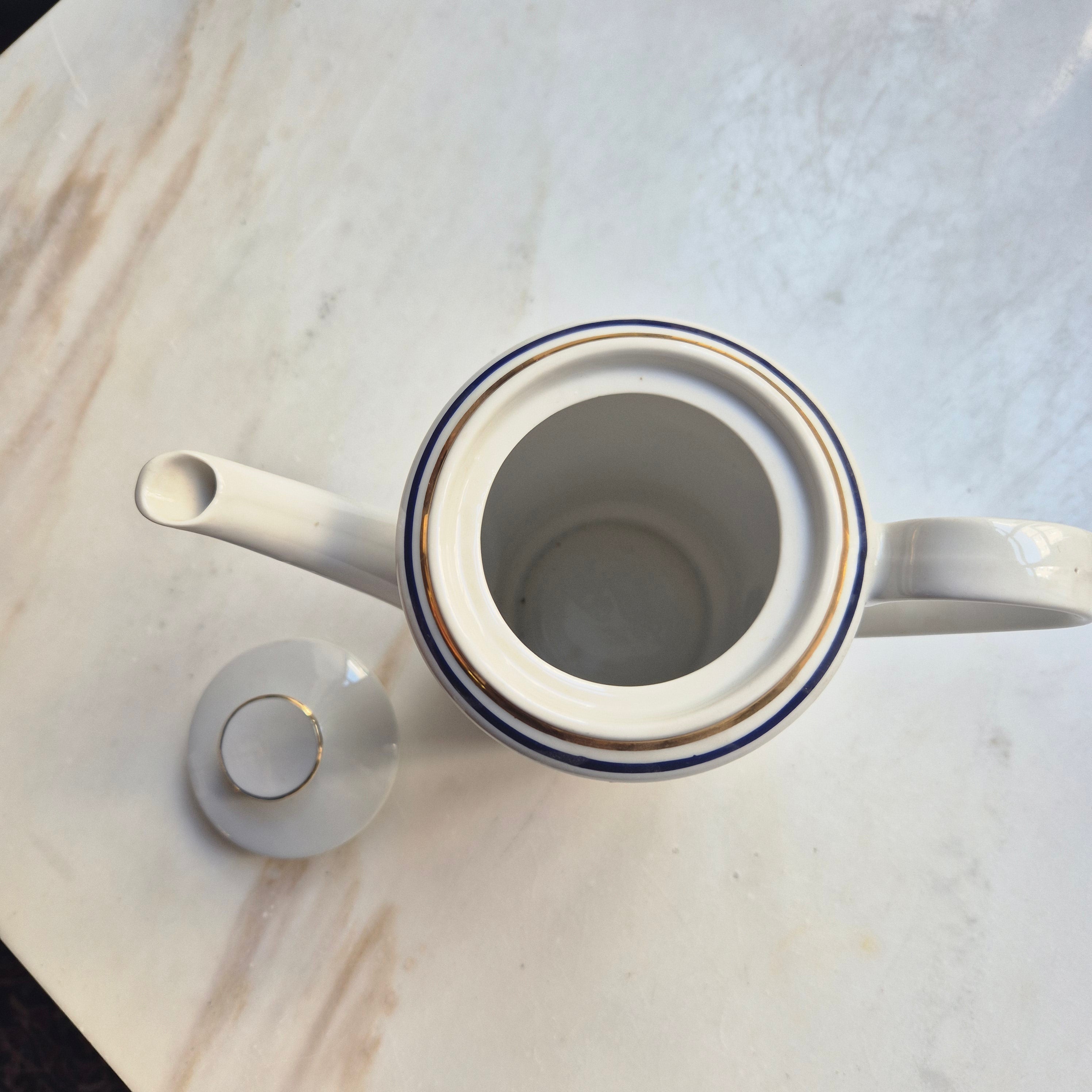 Vintage Kahla Tee Kaffeekanne Kanne weiß blau goldrand