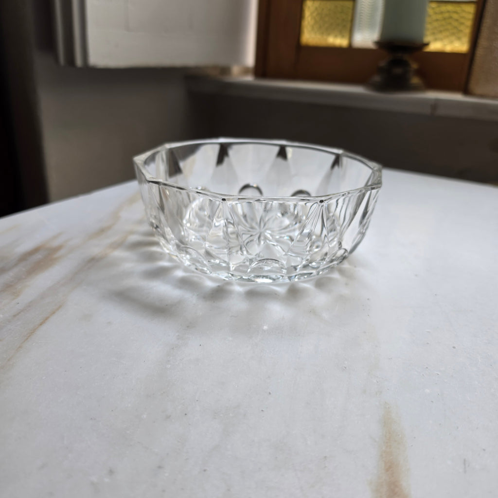 Vintage Reims France Glasschale - Dessertschale – Facettiertes Kristallglas-Design