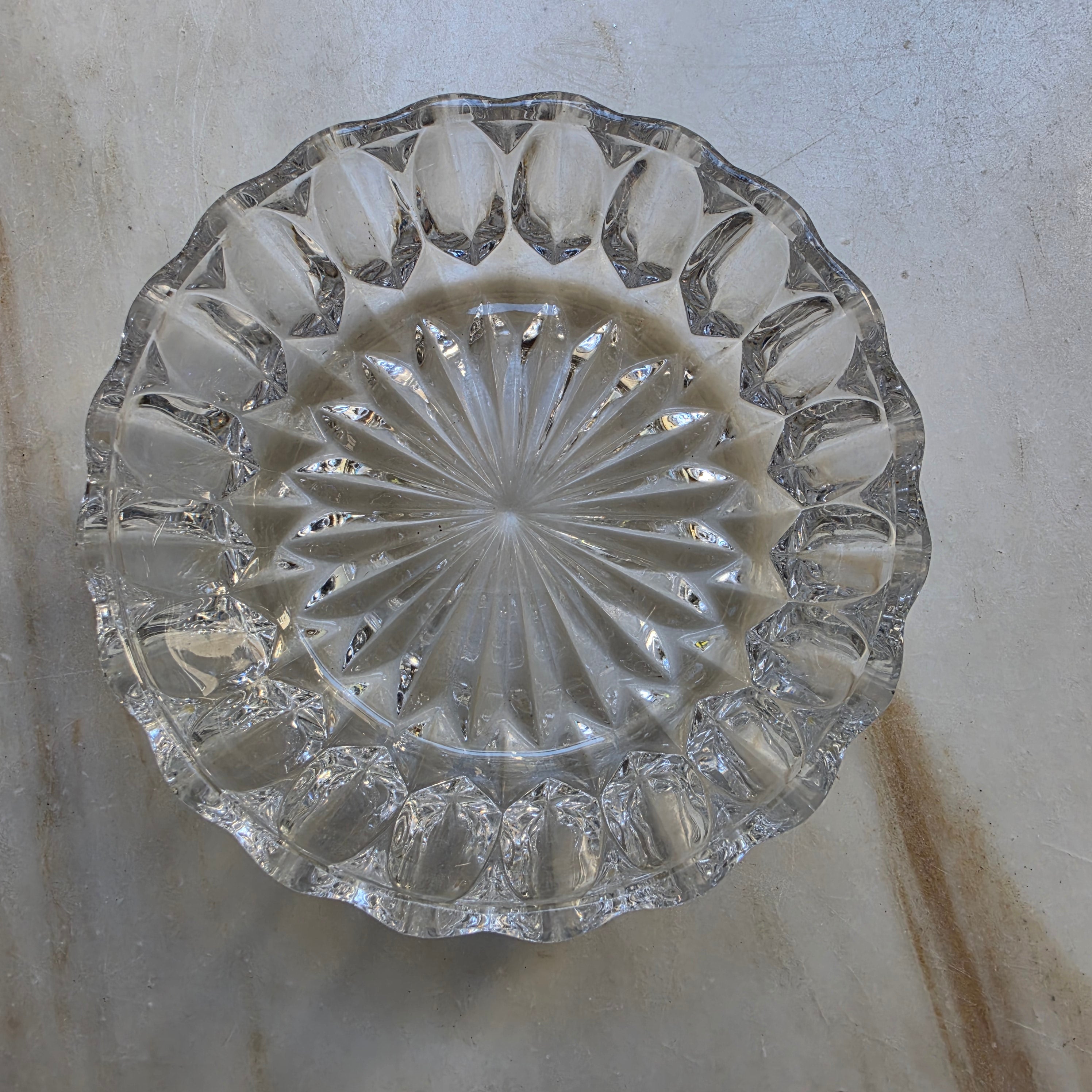 Vintage Glasschale in Kristalloptik für Nascherein