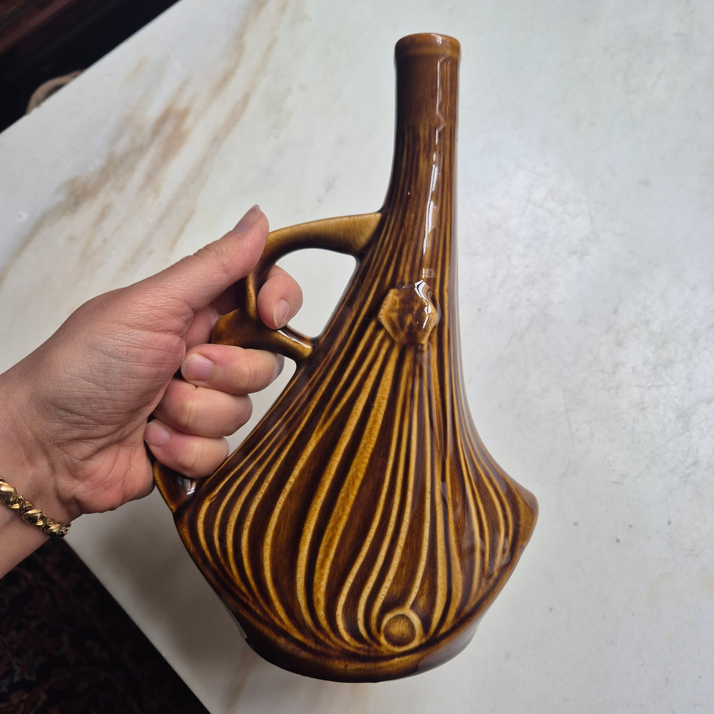 Braune Keramik Vase Krug glasiert 60er Jahre mit Henkel Midcentury