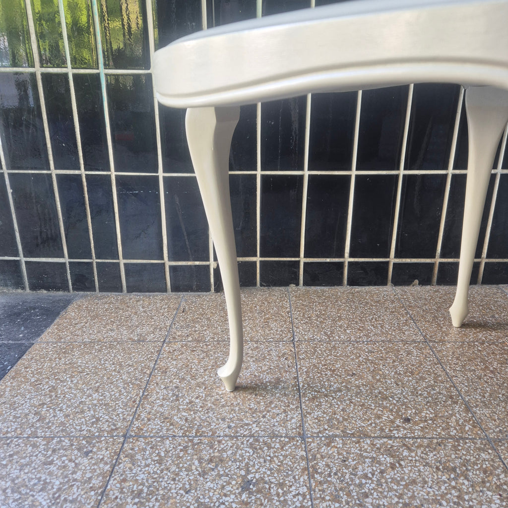 Vintage Chippendale Tisch rund mit Glasplatte - Beige - Wiener geflecht