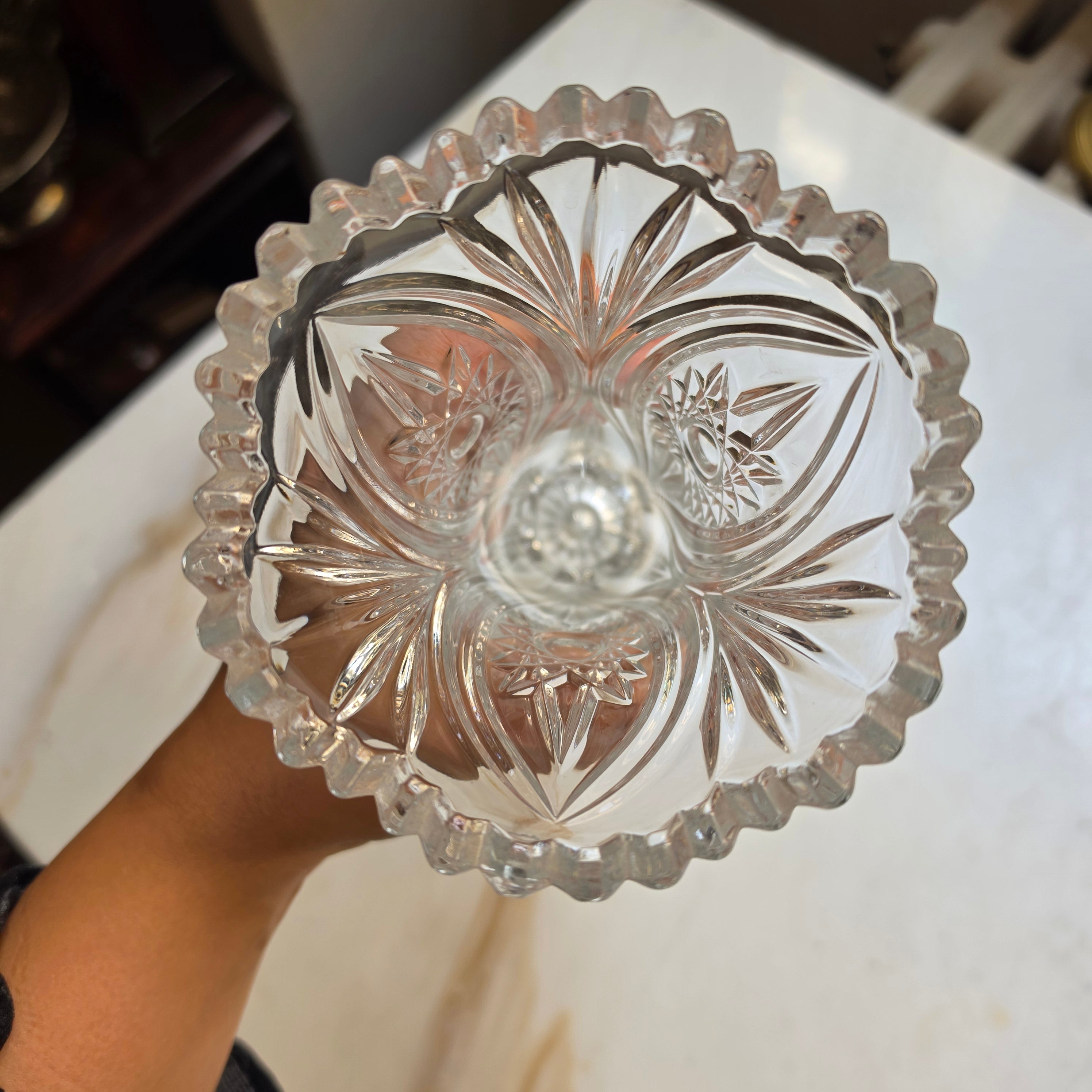 Klassische Kristallvase mit Edlem Sternschliff – Vintage Glasvase mit Standfuß & Wellenrand
