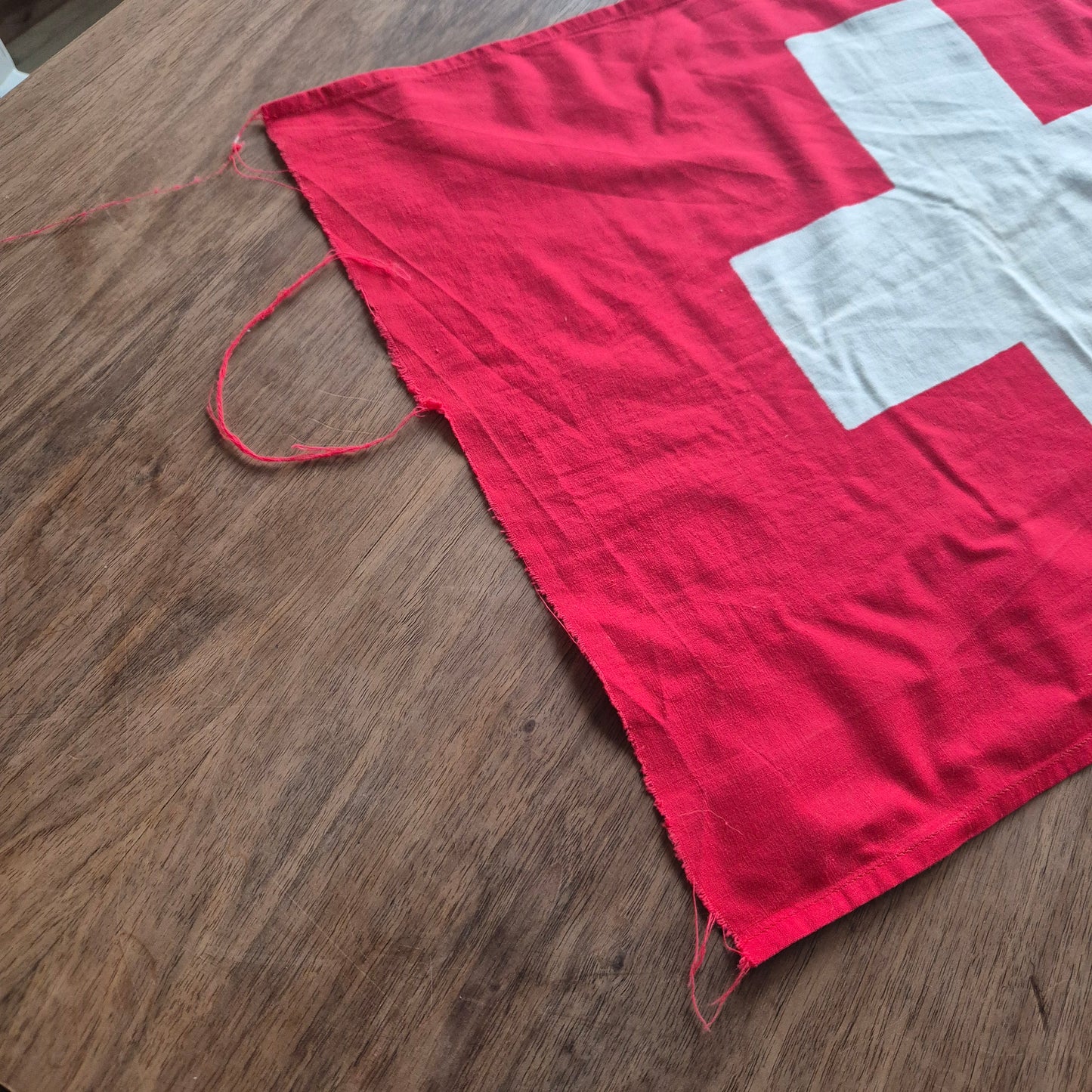 Vintage alte Stoff Flagge Schweiz weißes Kreuz 41x58cm