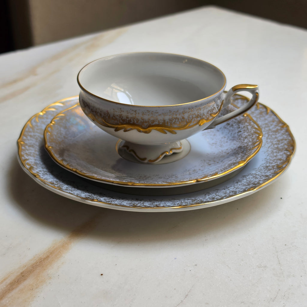 Prachtvolles 3-teiliges Schierholz Plaue Porzellan-Gedeck – Gold-Staub auf Hellblau – Vintage