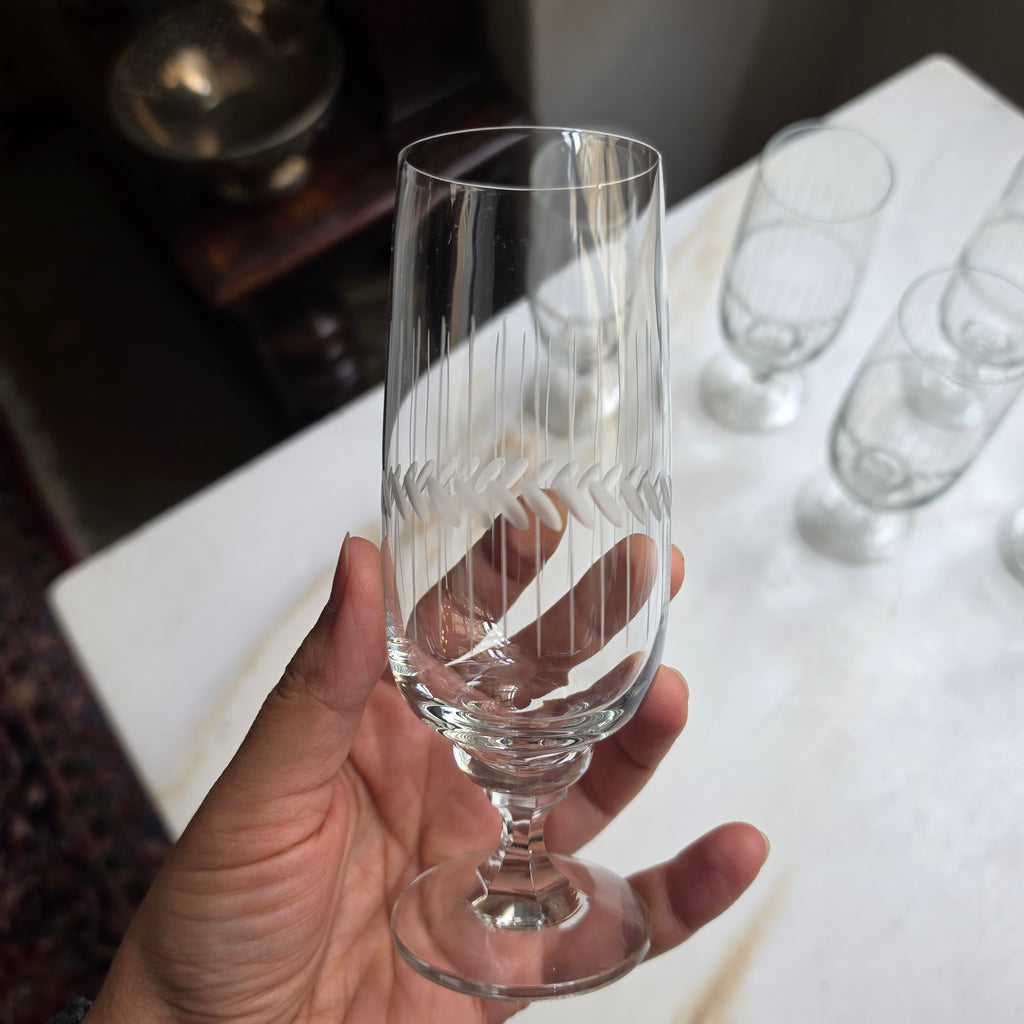 8x Vintage-Gläser mit elegantem Schliffmuster – Perfekt für Longdrinks, Wasser & Party's