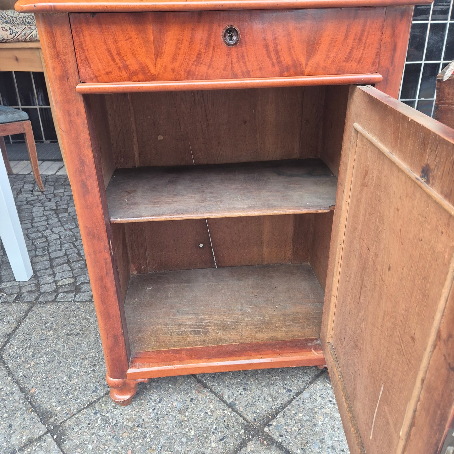 Antike Biedermeier Kommode Beistellschrank Nussholzfunier von 1860