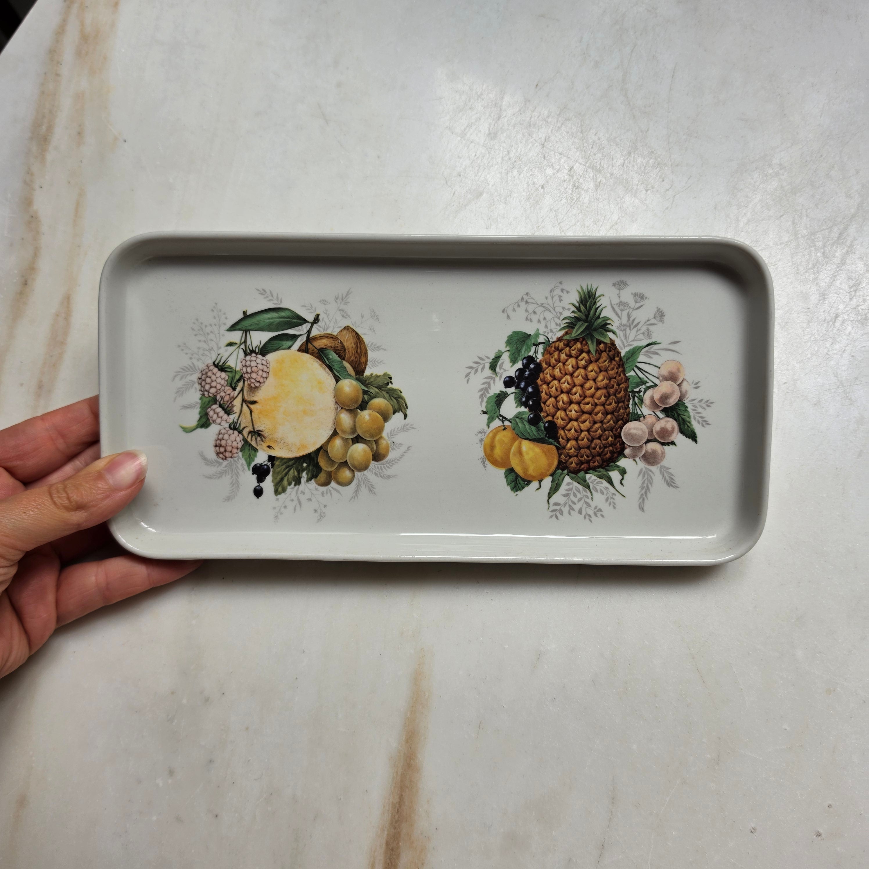 Vintage Serviertablett mit botanischem Früchte-Motiv – Keramik, rechteckig