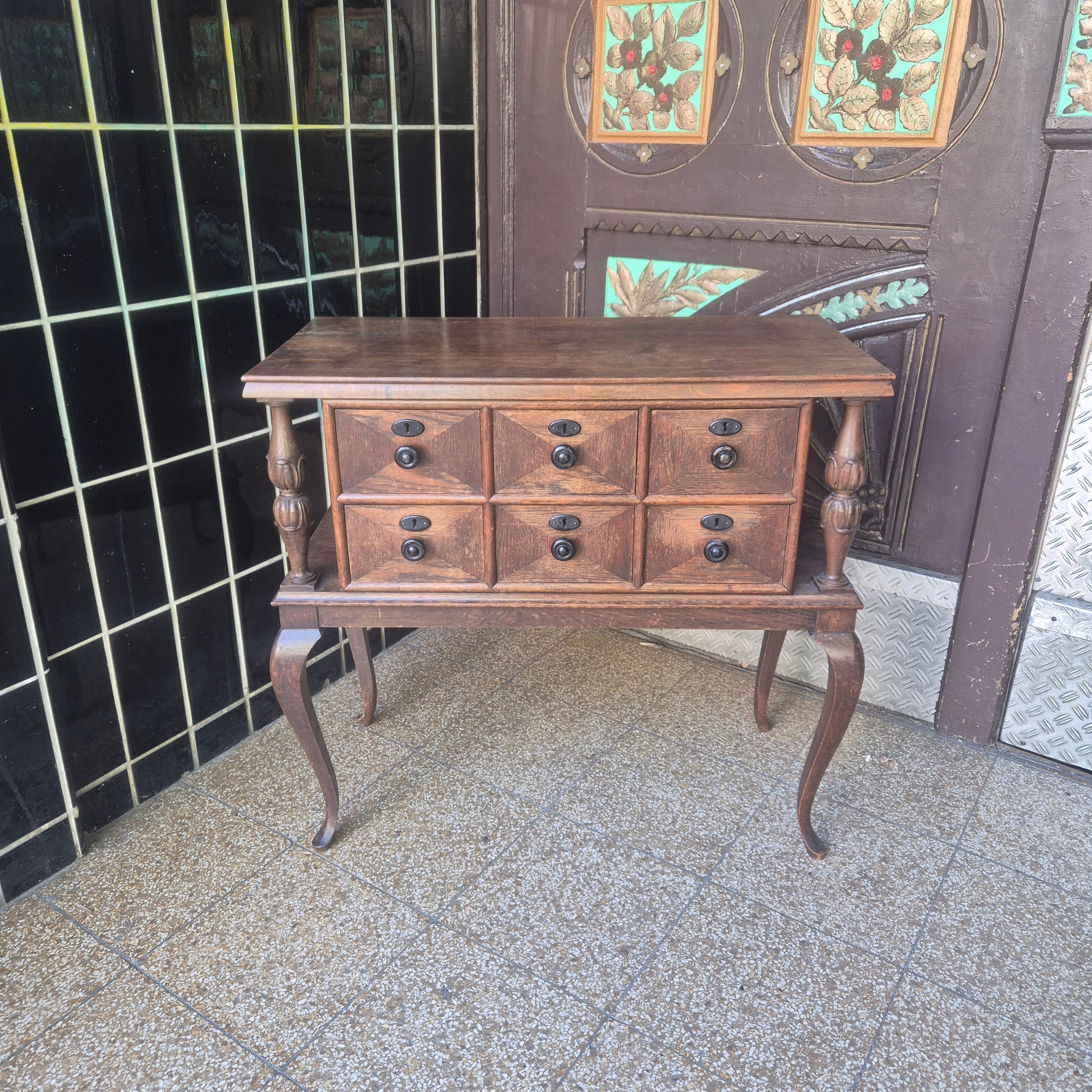 Antike Vintage-Kommode aus Massivholz mit 6 Schubladen – Echter Blickfang mit Geschichte