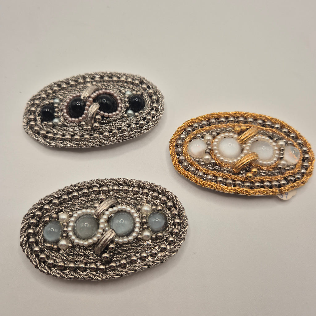 Massive Schmuck-Gürtelschnalle mit Cabochons & Kordel-Verzierung