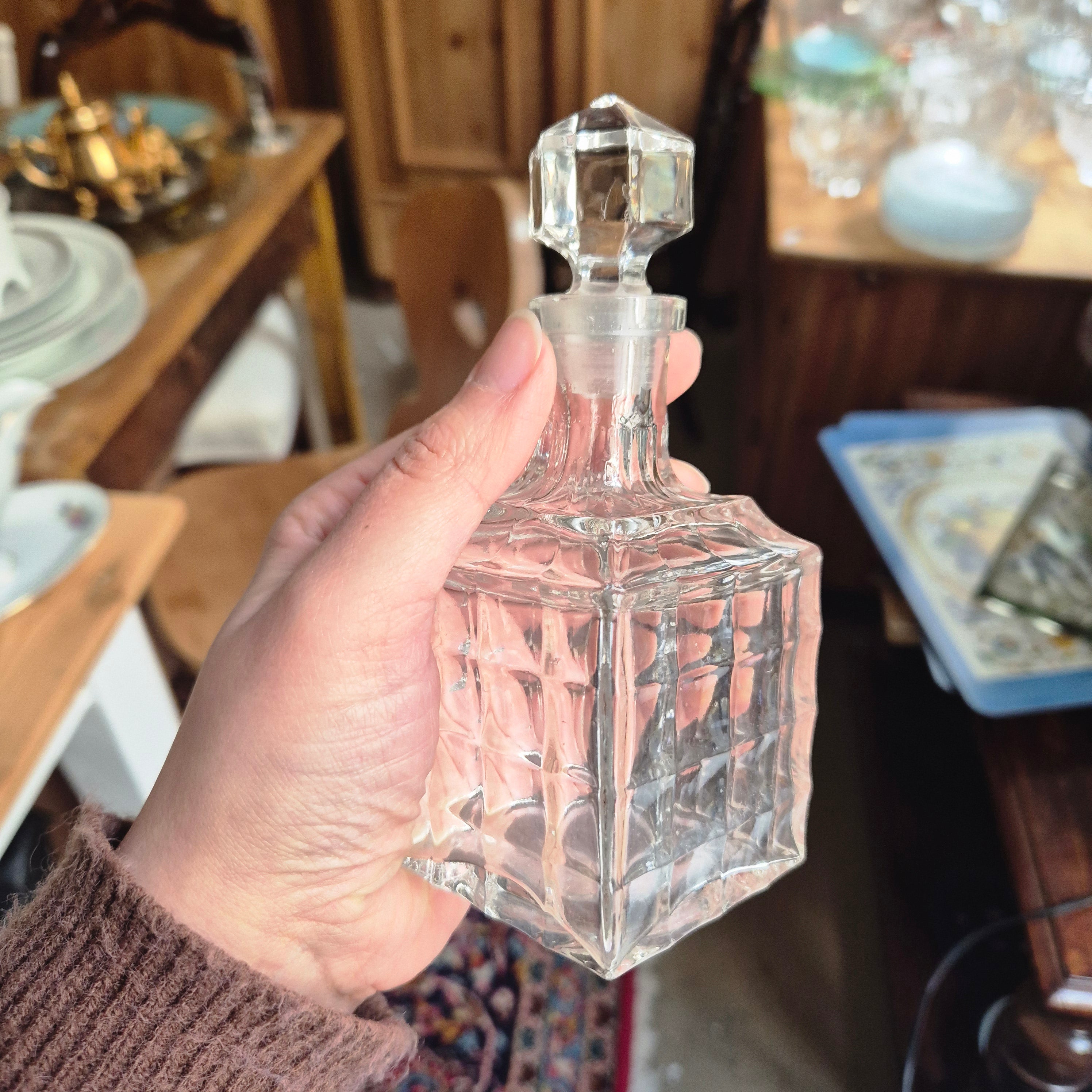 Kleine Vintage Glas Karaffe mit Stopfen