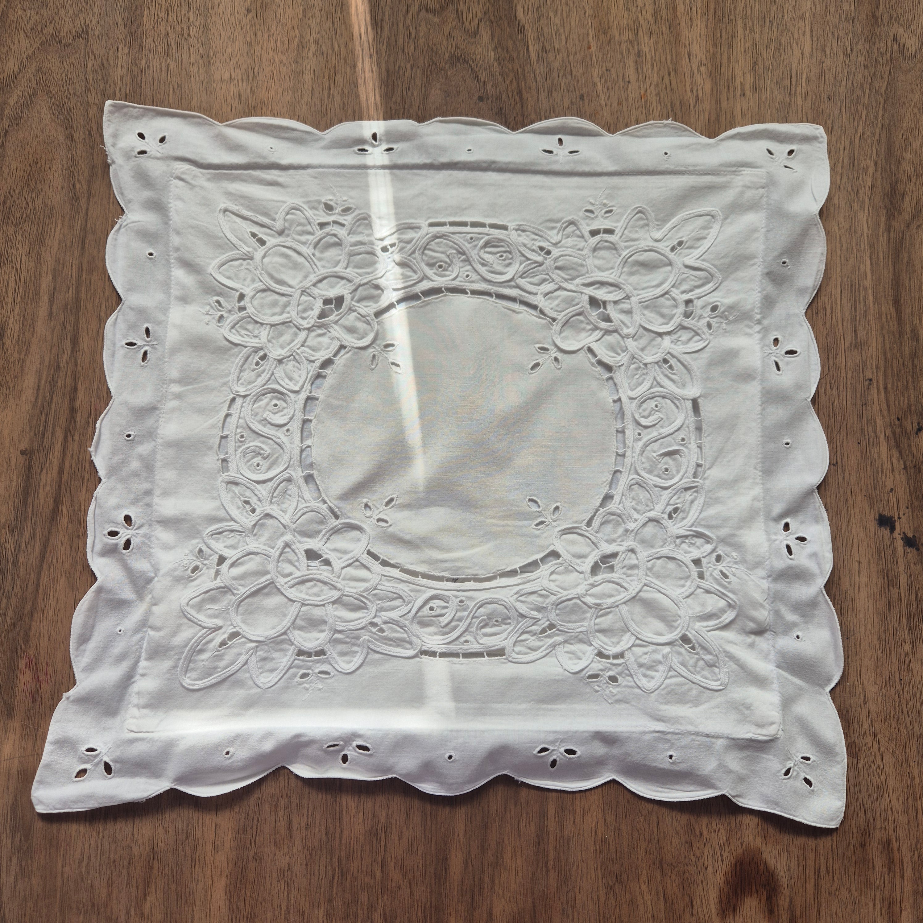 Antike,alte Kissenhülle weiß Blumen Vintage Kissenbezug 40x37cm Baumwolle Dekor 🤍