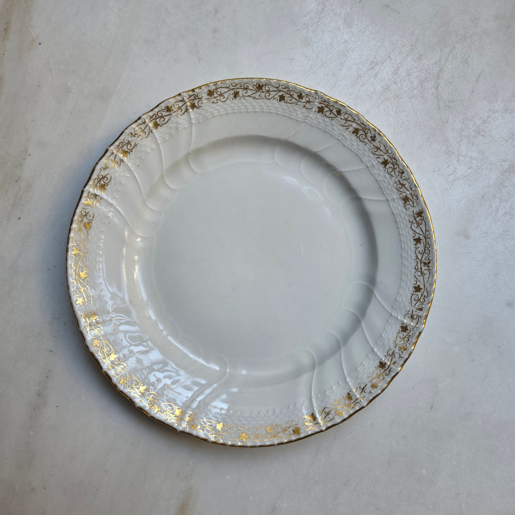 KPM Berlin Kuchenteller / Dessertteller – Porzellan mit feiner Goldstaffage & Relief