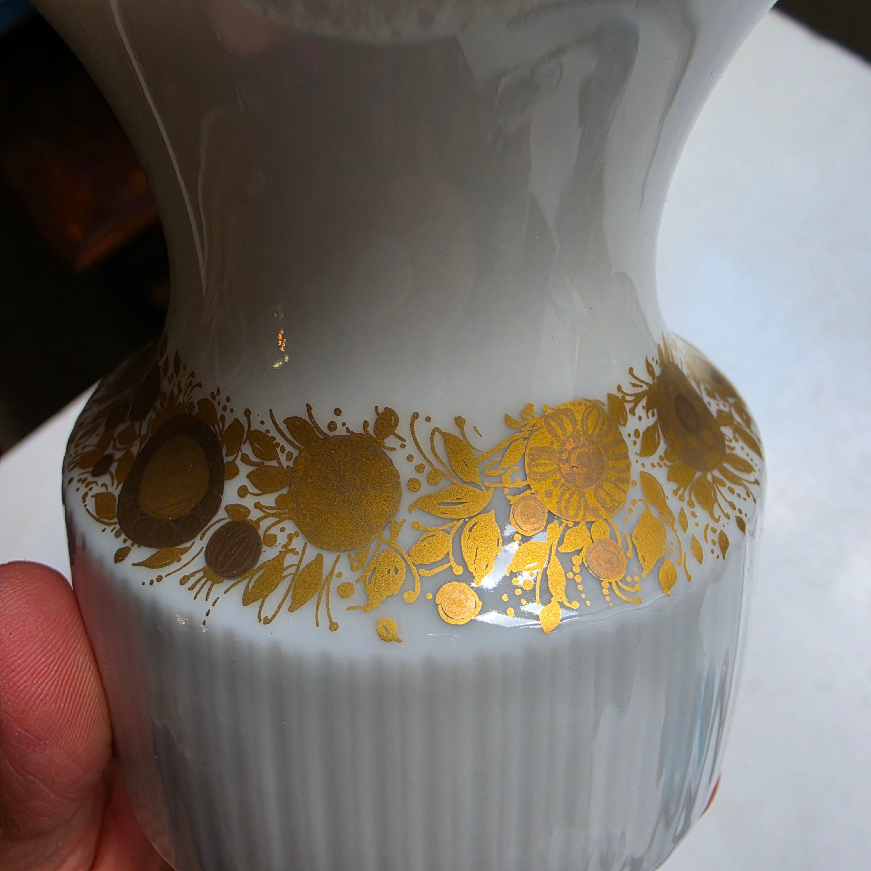 Rosenthal studio-linie: Vintage Porzellan-Vase mit Golddekor (70er Jahre)
