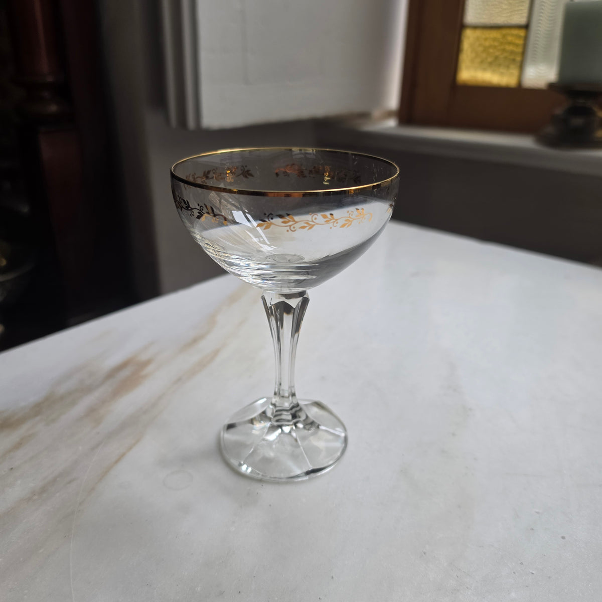 Edle Kristall-Champagnerschale mit Goldverziehrung – Mid-Century Vintage