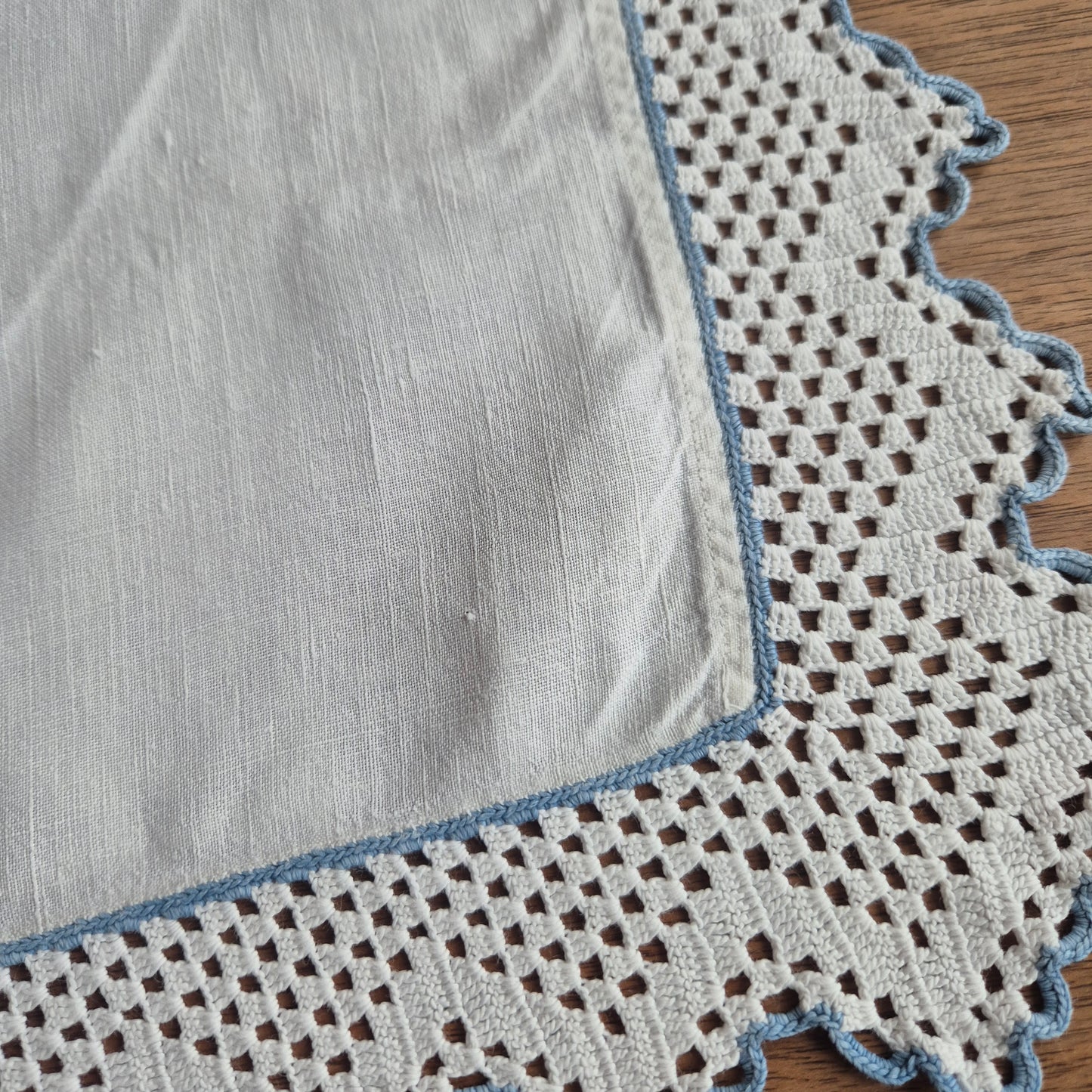 Antikes Überhandtuch Gardine blau weiß handmade 80x109cm Mini Stockflecken und Monogram M.S.