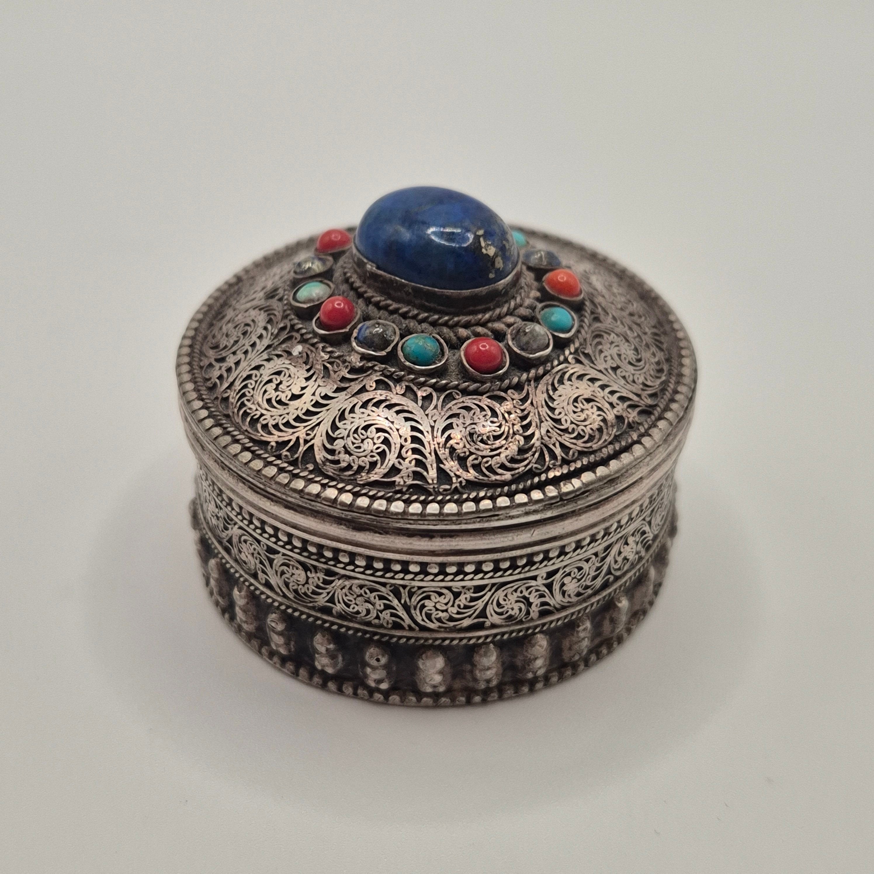 Kleine Vintage Pillendose Schmuckschatulle