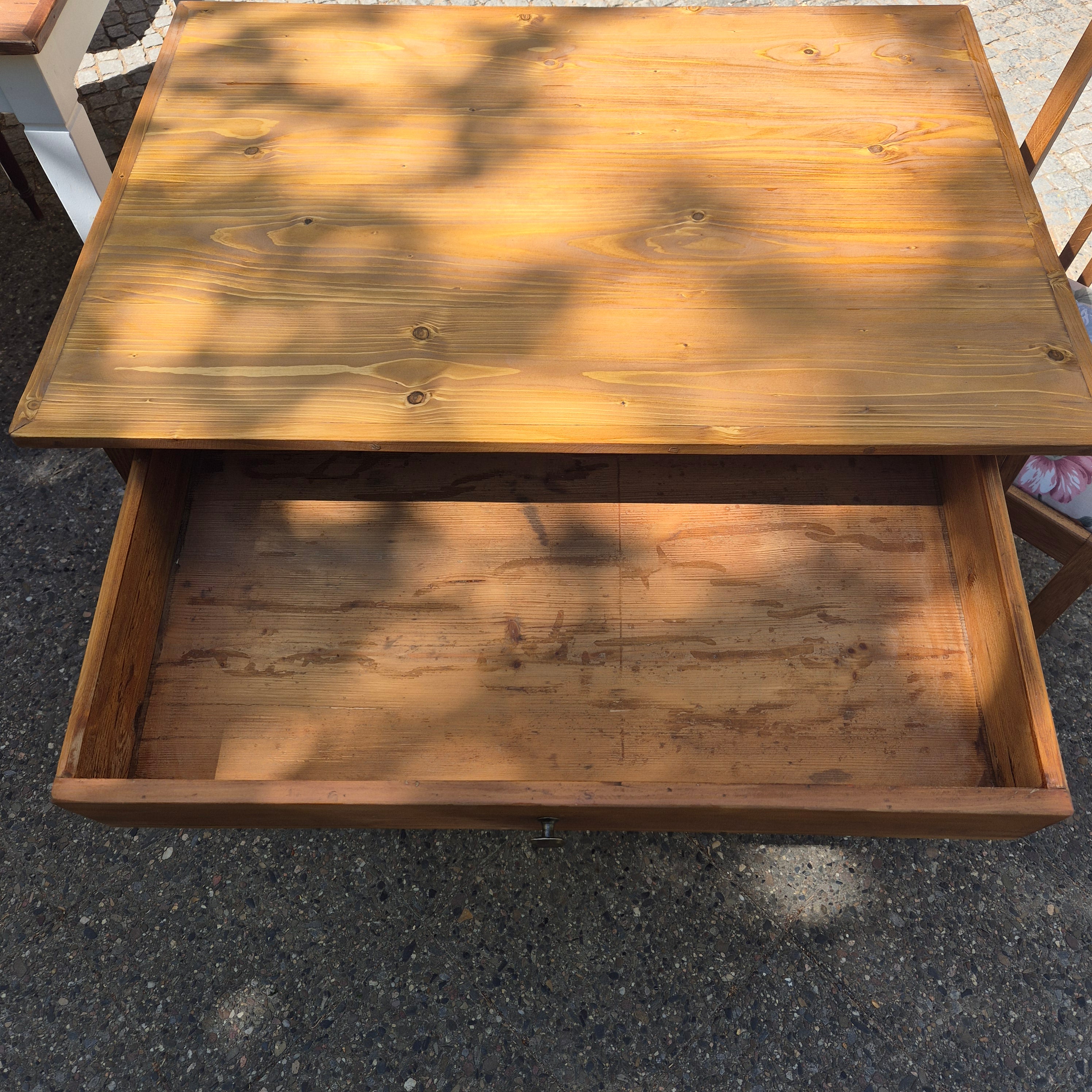 Antiker Biedermeier Tisch von 1860 - Vollholz Fichte - aufgearbeitet 70x100cm