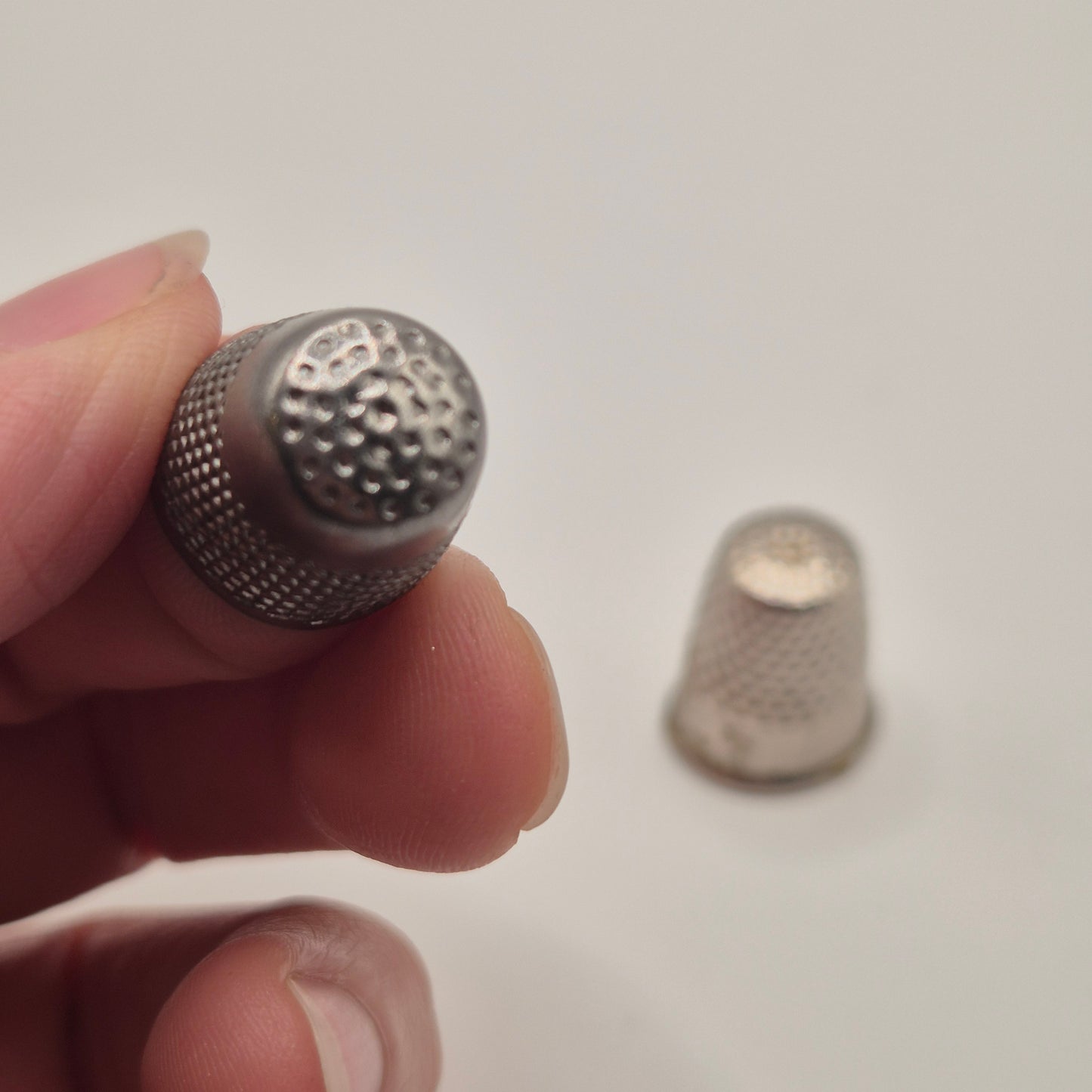 3x Uralte Fingerhüte Metall