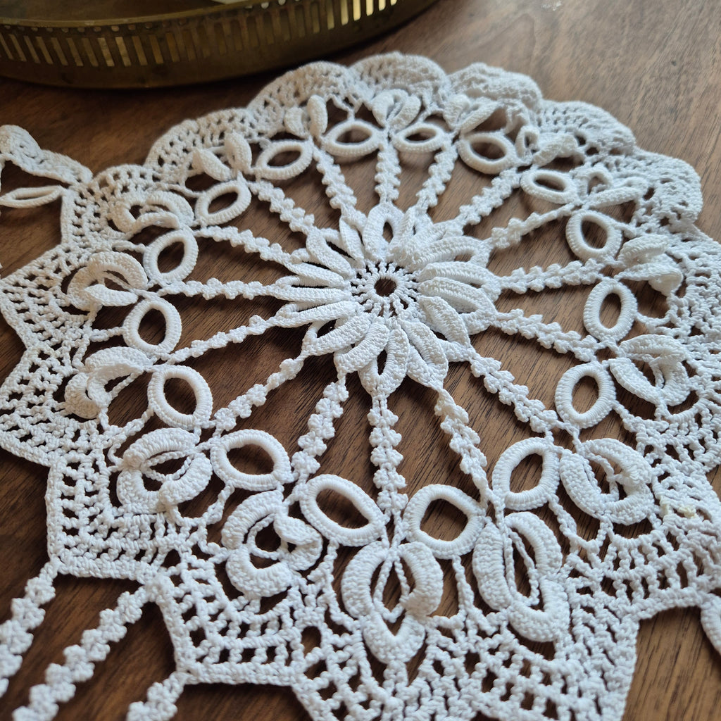 Antikes französisches Zierdeckchen weiß geklöppelt Baumwolle 50x50cm ♡