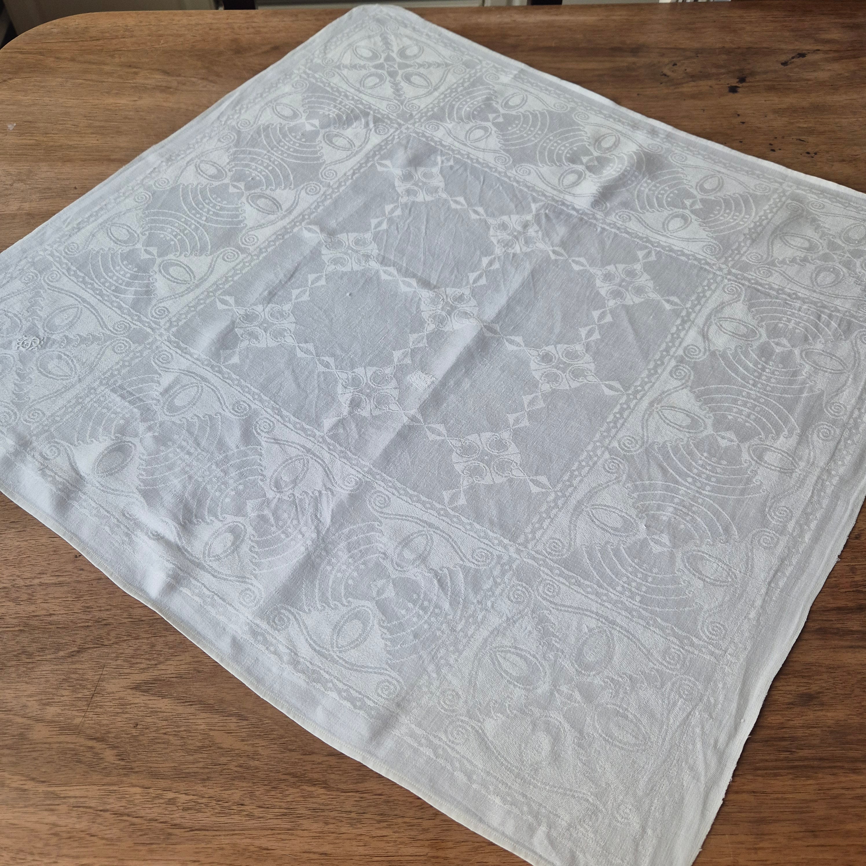 2x Antike Jugendstil Servietten mit Monogramm S.G