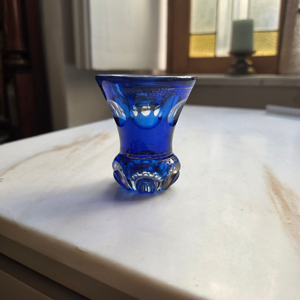 Vintage Böhmisches Kristallglas – Kobaltblau mit Goldverziehrung & Linsenschliff