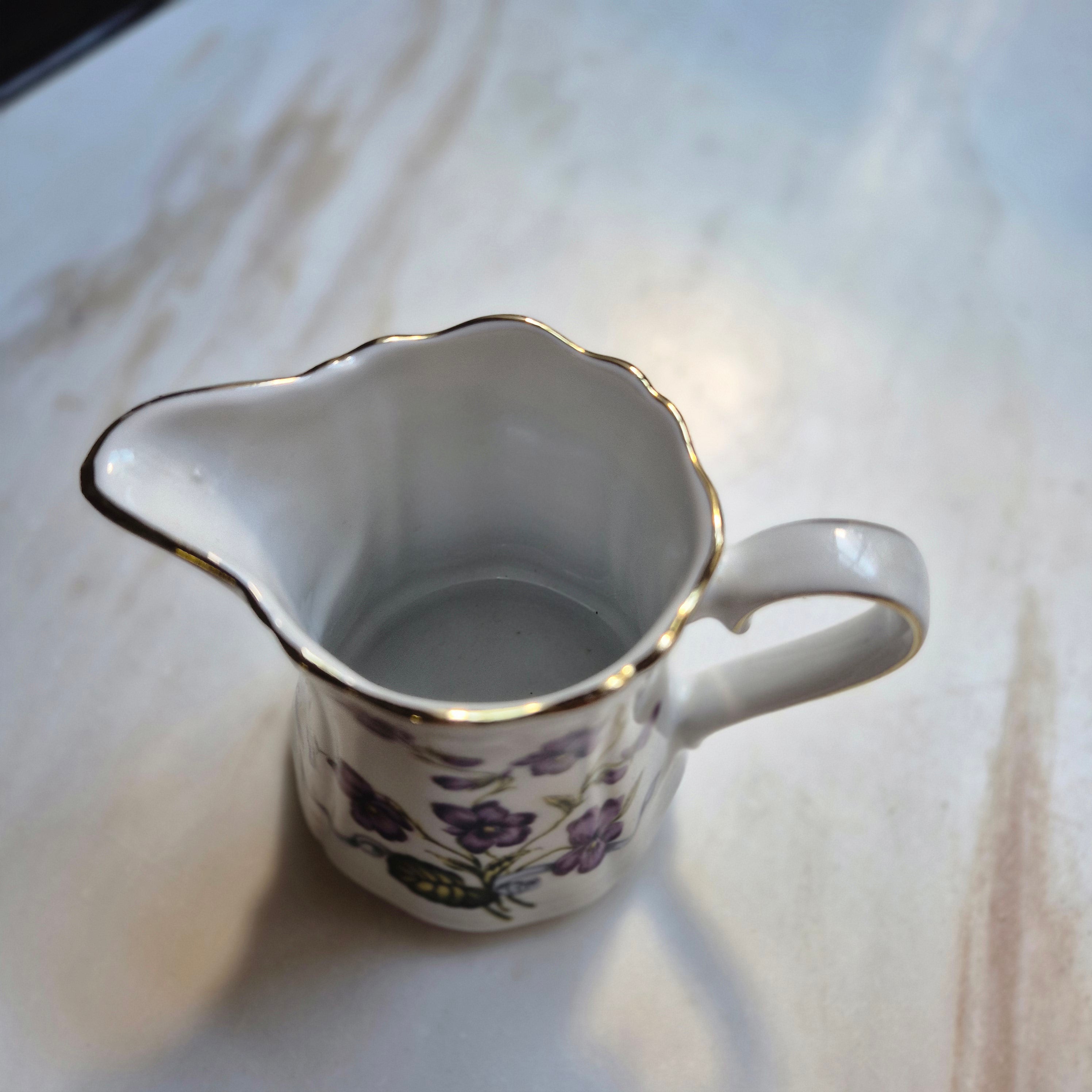 Antikes kleines Milchkännchen von Wumsiedel Bavaria Porzellan Germany