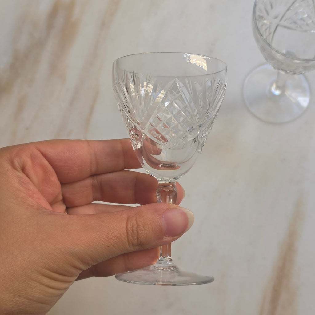 Exquisites 2er-Set Kristallglas-Likörkelche – Handgeschliffene Eleganz für Genießer
