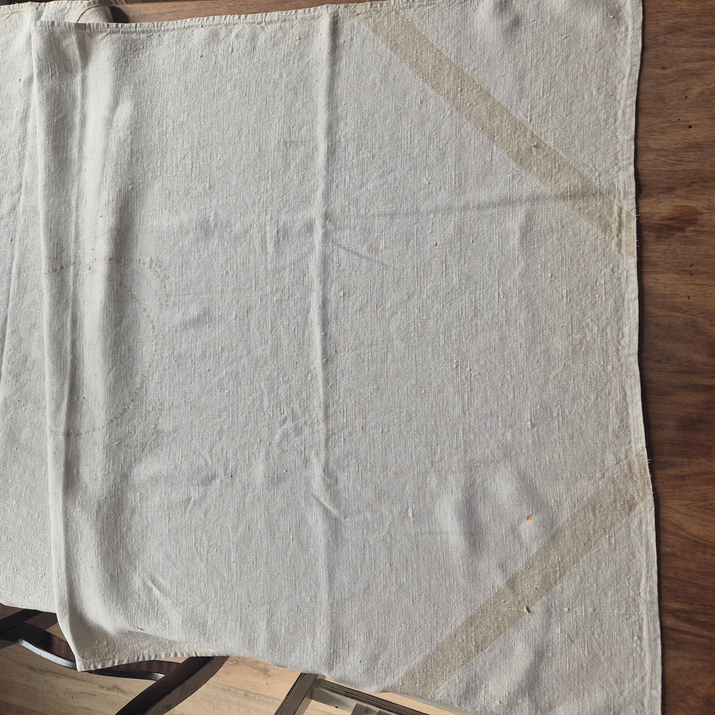 Antike Leinen Tischdecke 88x145cm mit Stockflecken / zum weiterbearbeiten 🤍