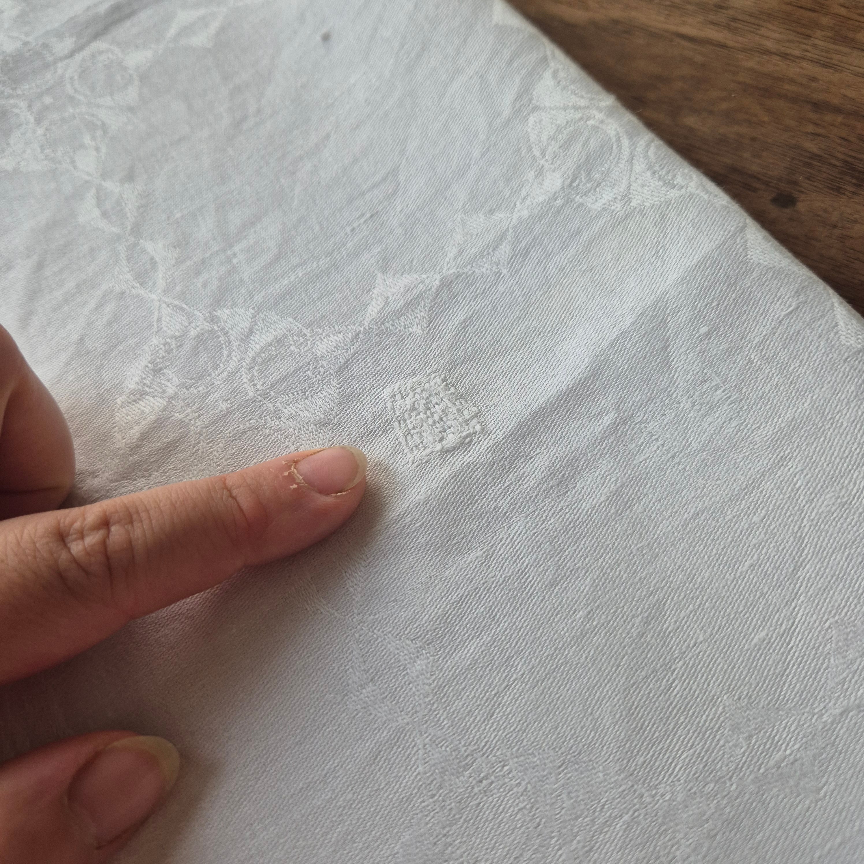 2x Antike Jugendstil Servietten mit Monogramm S.G