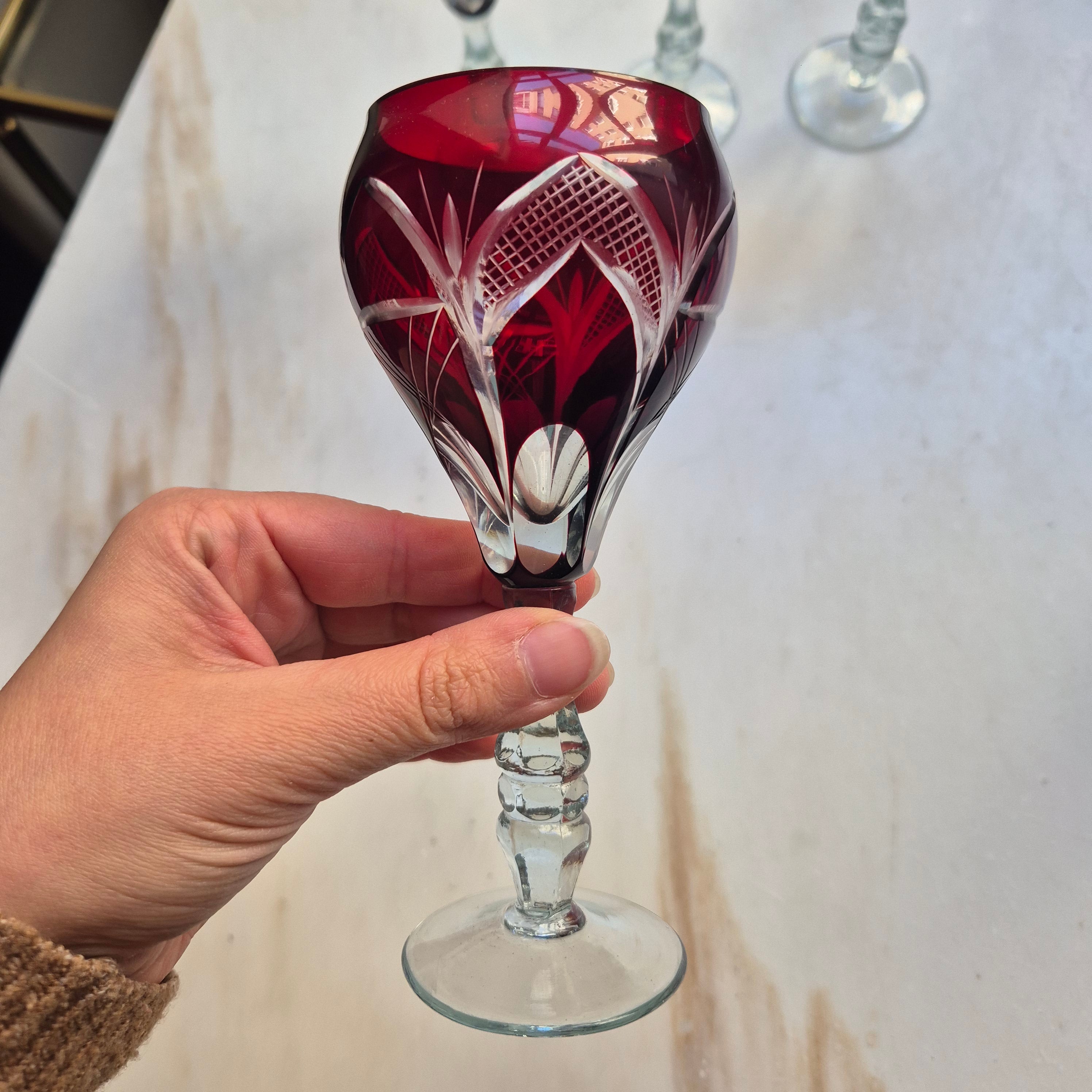 4x Art Deco Weingläser - Weinrot - mit geschliffenem Muster