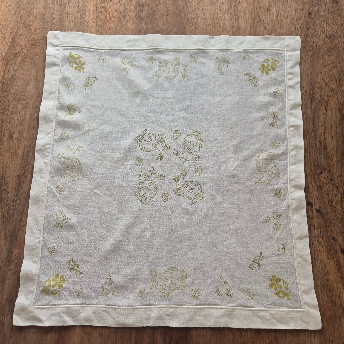 Kleine vintage Mitteldecke bedruckt oder zum besticken grün weiß 53x58cm Ostern