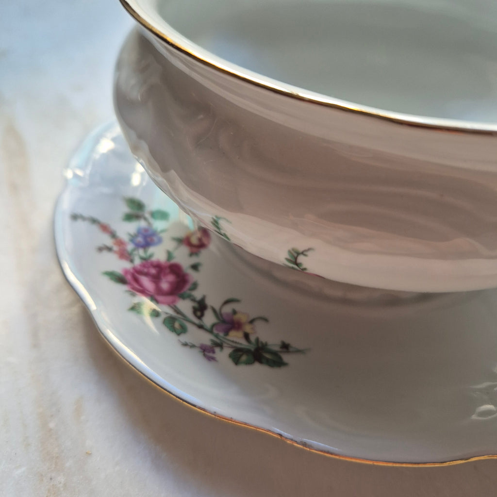 Antike Porzellan Sauciere weiß mit Blumendekor Wawel Polen