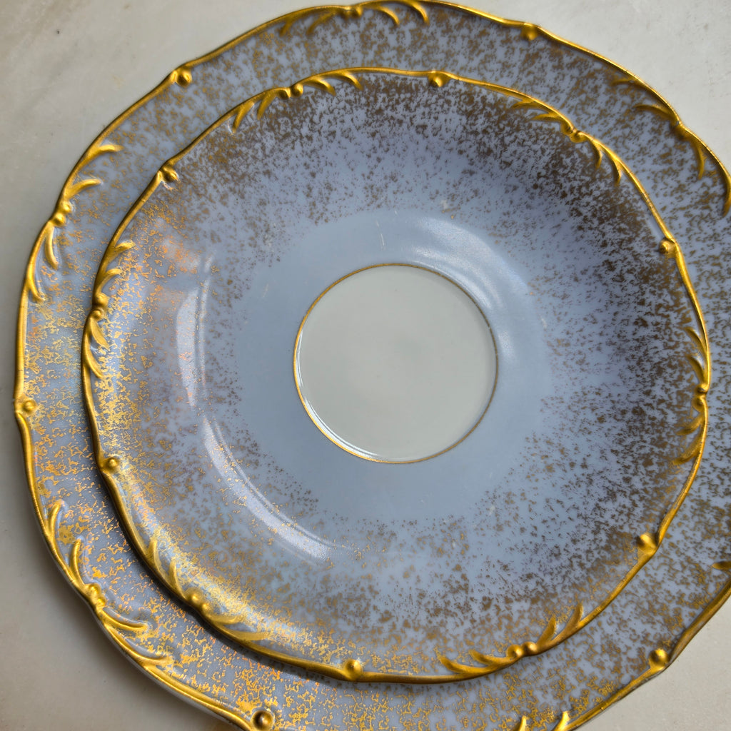 Prachtvolles 3-teiliges Schierholz Plaue Porzellan-Gedeck – Gold-Staub auf Hellblau – Vintage