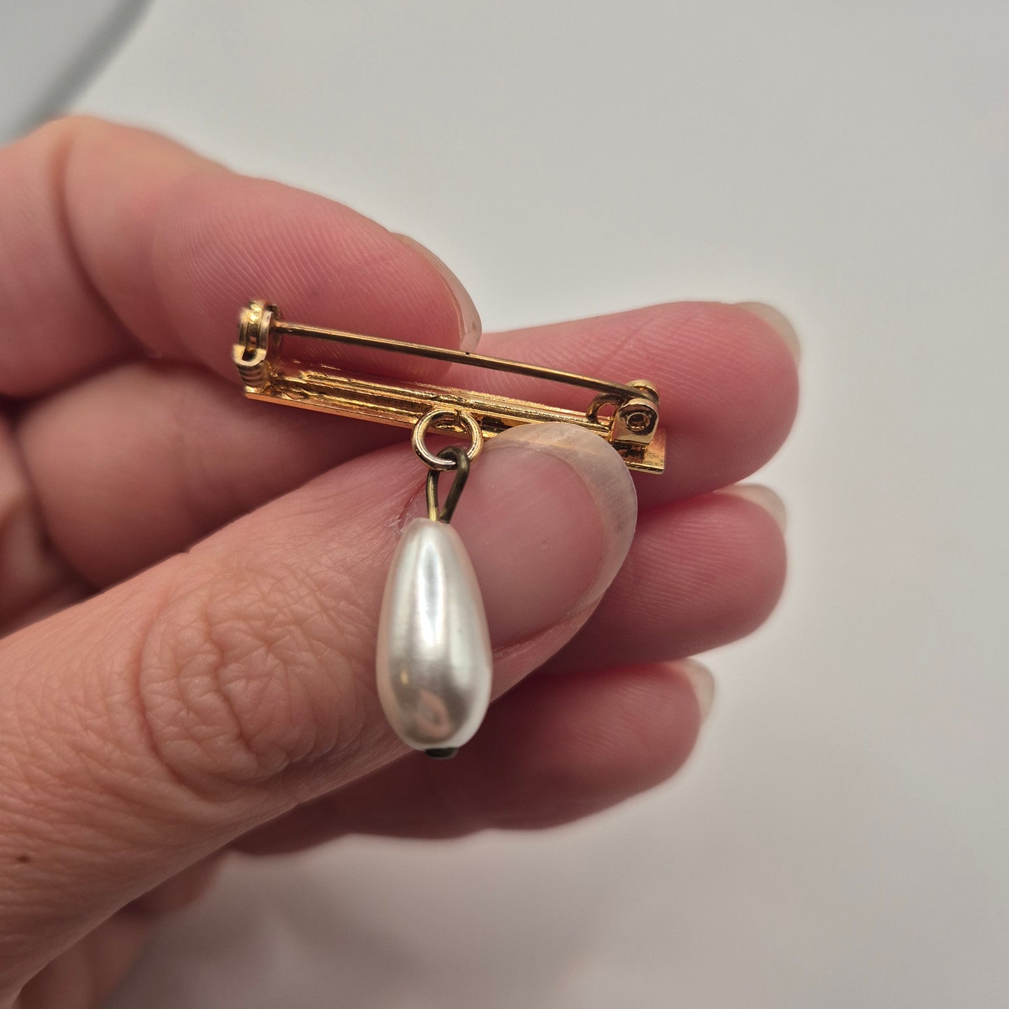 Vintage Brosche 80er Jahre Gold Modeschmuck"Träne"