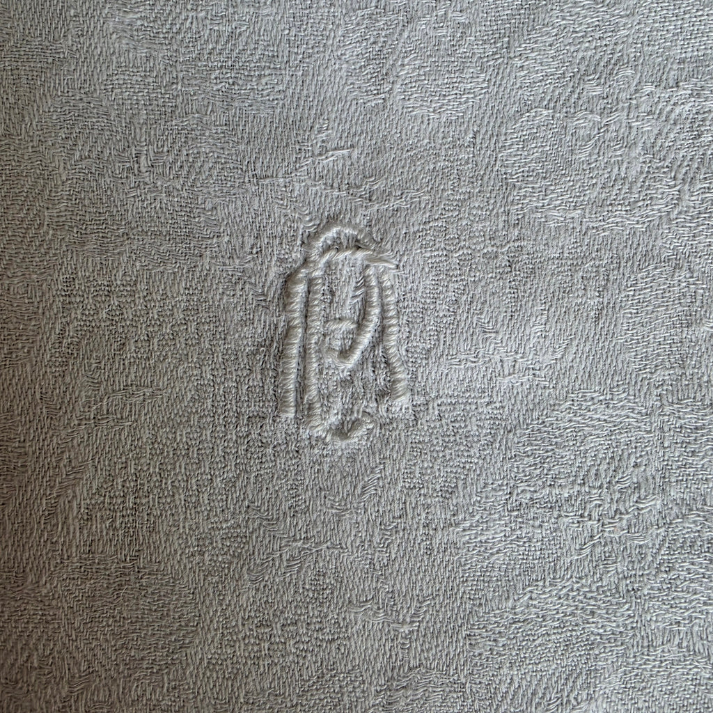 Elegantes Jacquard-Geschirrtuch mit floralem Muster & Monogramm – Vintage-Charme für deine Küche - 47x102cm