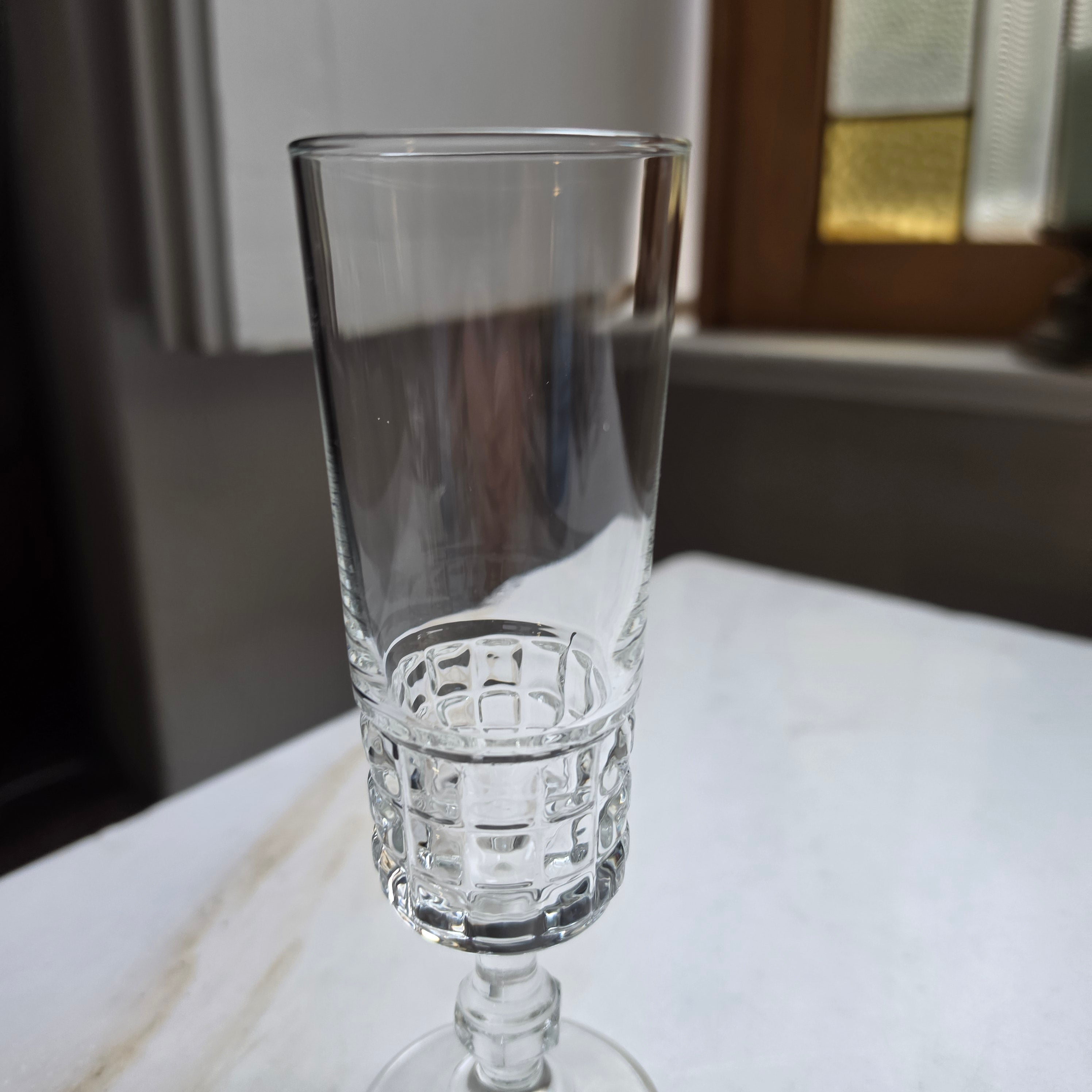 Eleganter Vintage-Likörkelch aus Kristallglas mit Schliffmuster