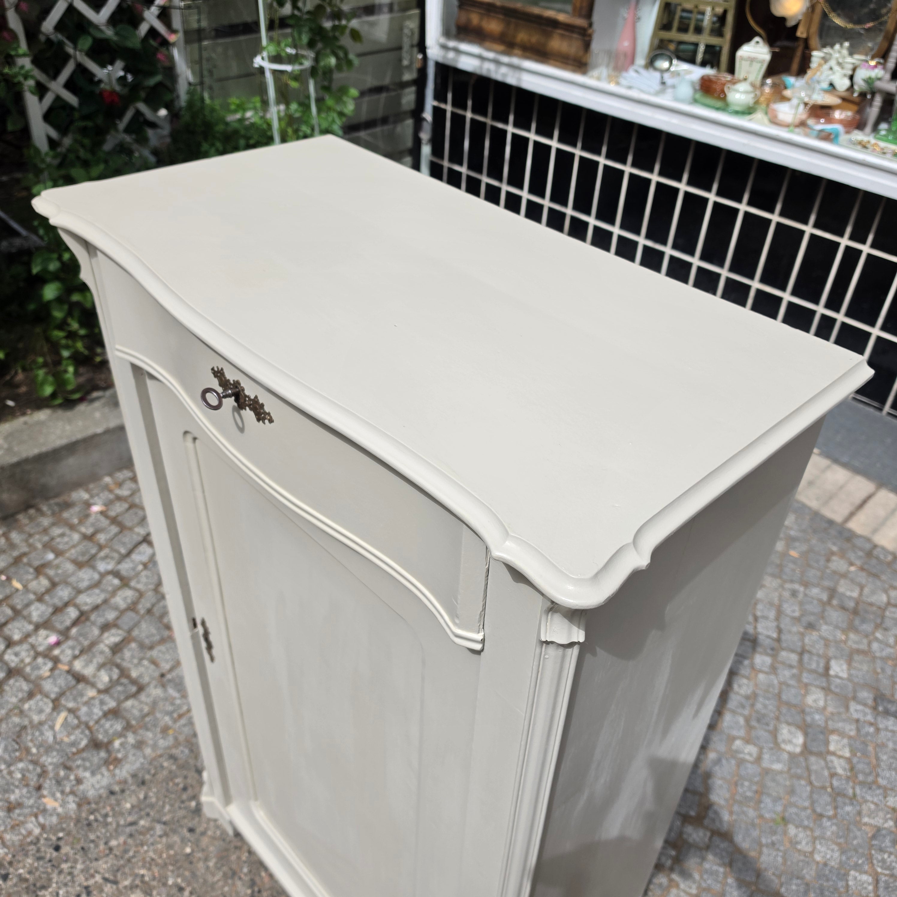 Antikes Gründerzeit-Vertiko um 1890 – Graubeige - Shabby Chic