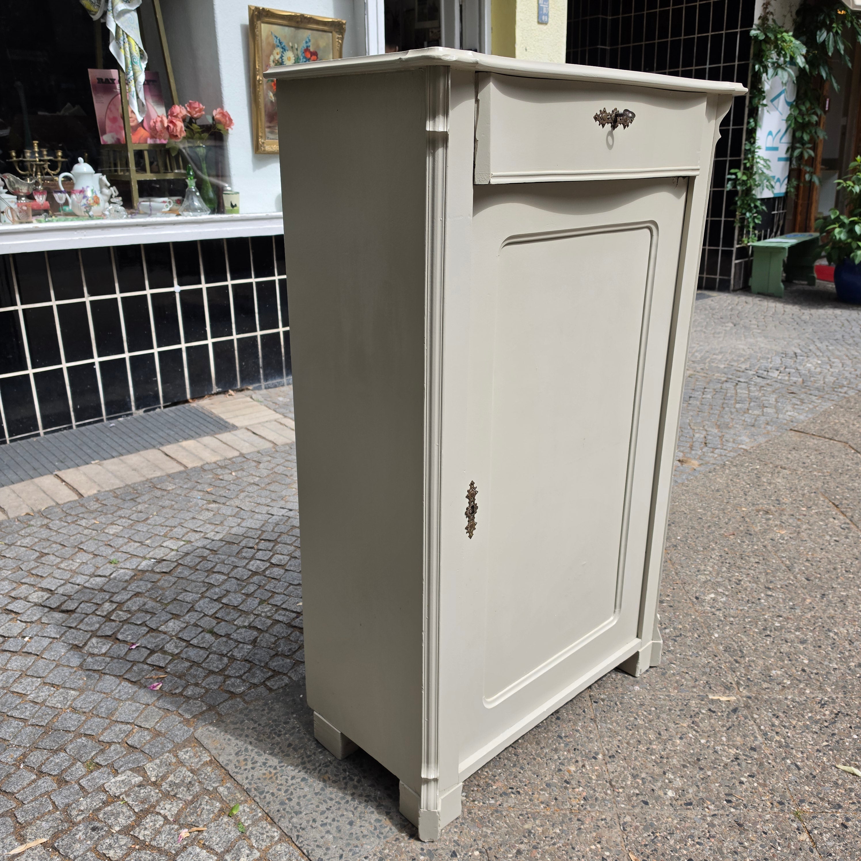 Antikes Gründerzeit-Vertiko um 1890 – Graubeige - Shabby Chic