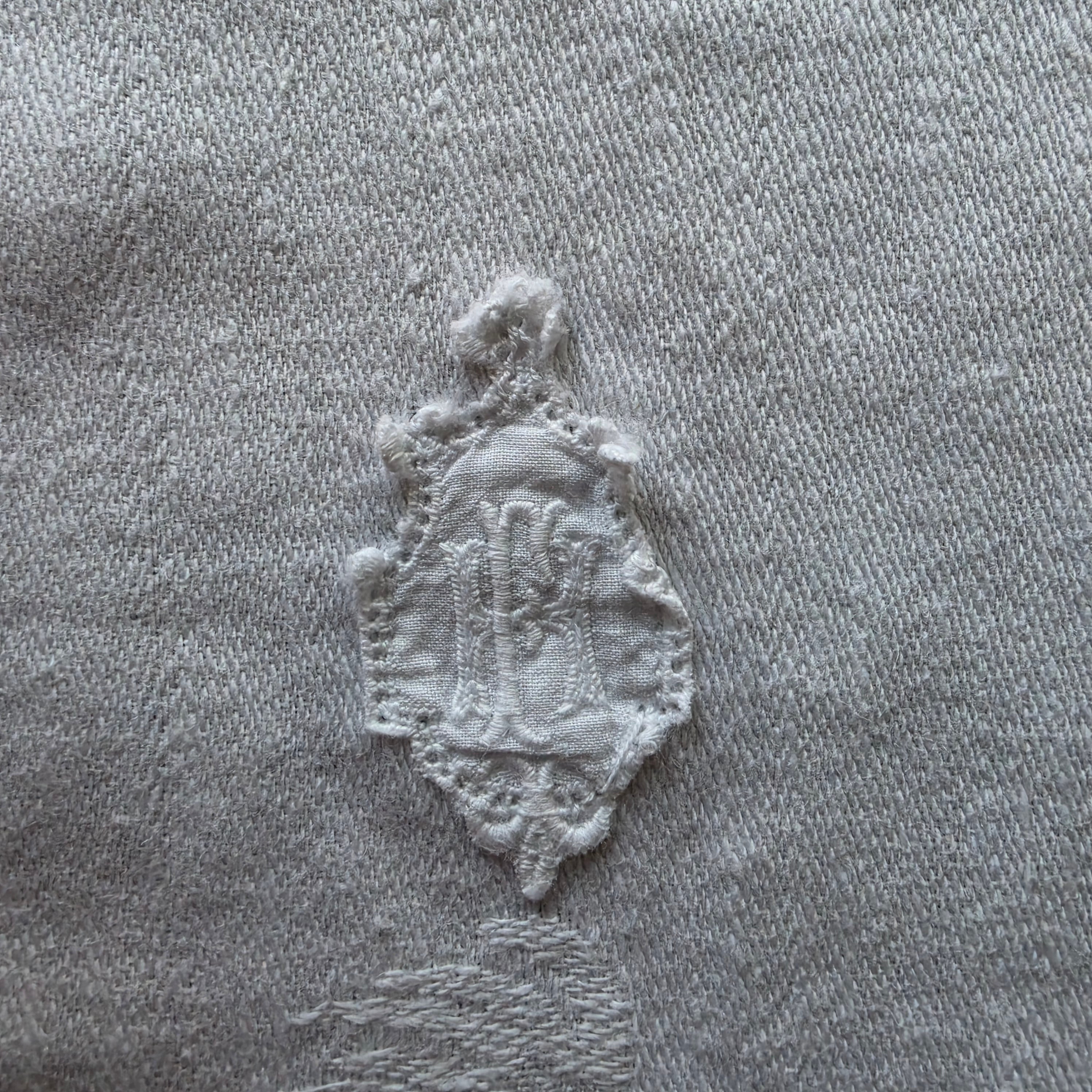 Antikes Jugendstil-Damast-Geschirrtuch - Handtuch – „Behüt dich Gott“ & Jägermotiv - 110 x 48cm