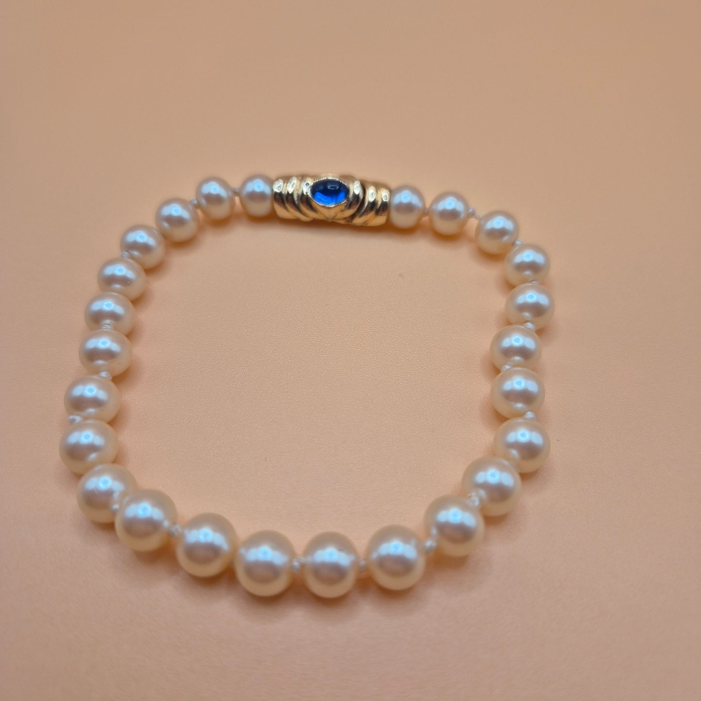 Vintage unechtes Perlenarmband mit blauem Stein 80er Jahre