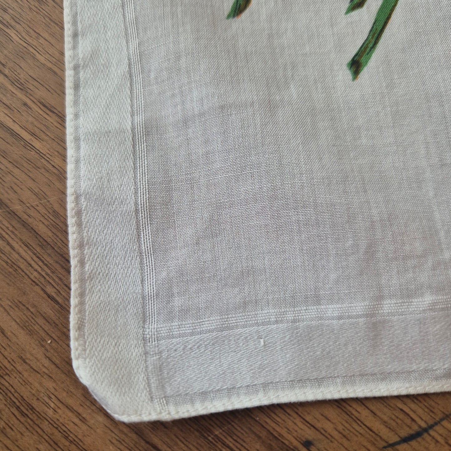 Vintage Stofftaschentuch weiß bedruckt mit Rose Baumwolle 32x34cm
