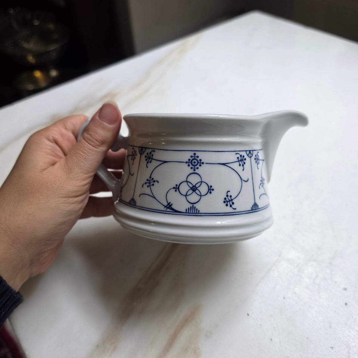Vintage Porzellan Milchkännchen – Form Marienbad „Ingres Weiß“ - Blaues Dekor - Indisch Blau