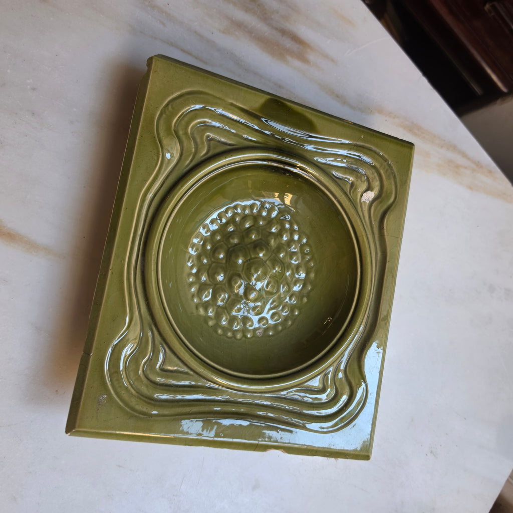 Antike Jugendstil Kachel Ofenkachel Grün