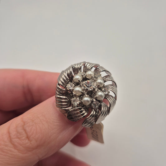 Feine 50er Jahre Brosche Blume Blüten Silber Strasssteine edel