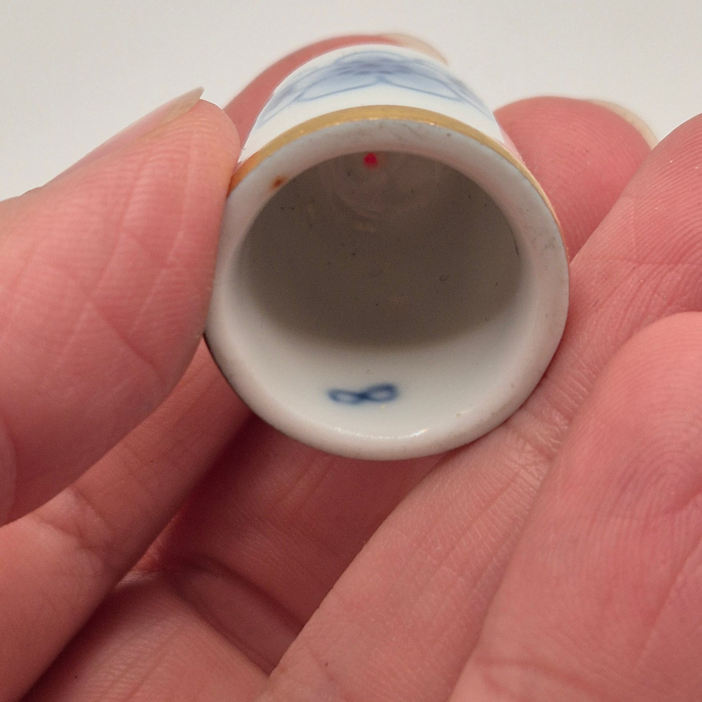 B&G Fingerhut Porzellan Made in Denmark Vintage blau weiß Goldrand Handmade